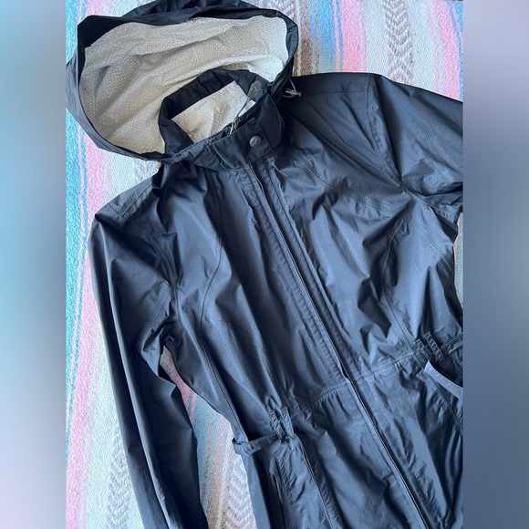 Eddie Bauer Womens Travel Hiking Outdoors Waterproof Black Rain Jacket Small - Picture 4 of 13